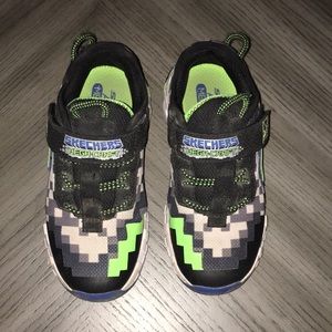 Boys Minecraft sketchers shoes! In great condition! Size 13.